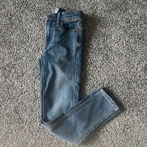 Abercrombie Super Skinny Jeans